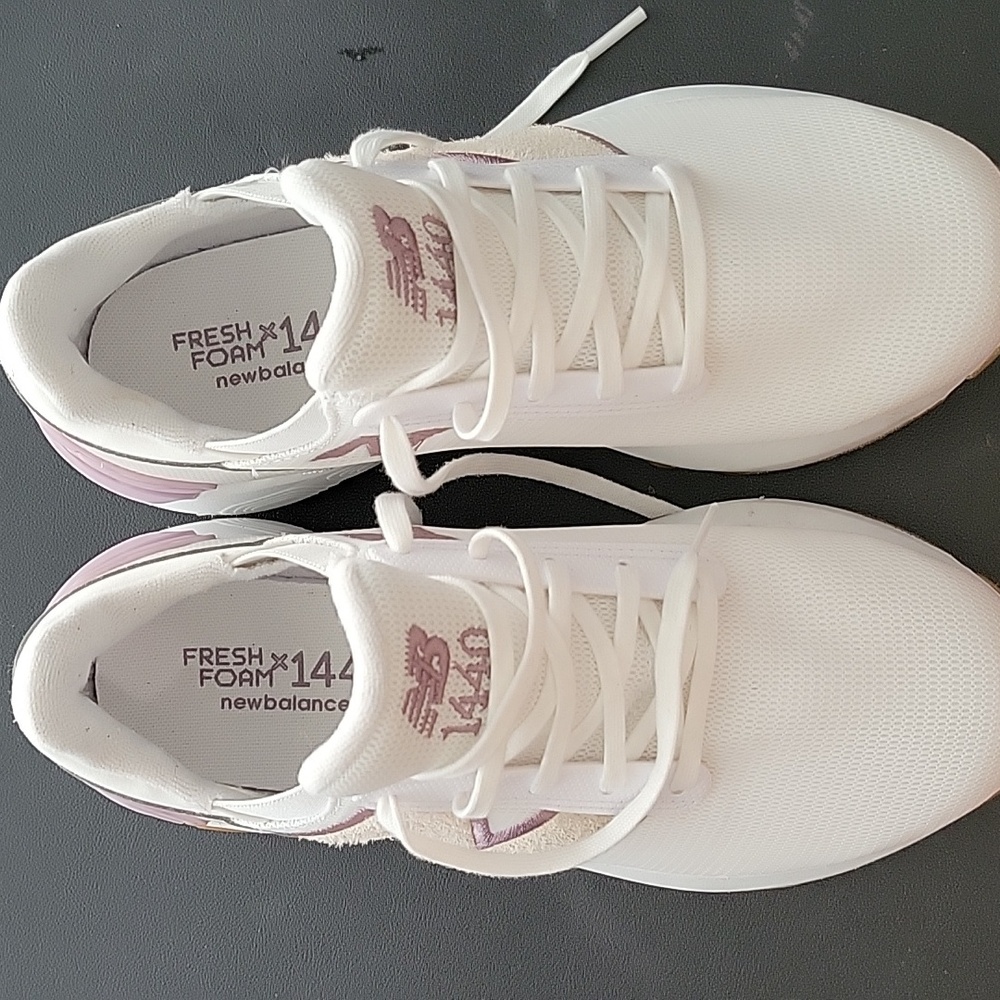New Balance 1440, White